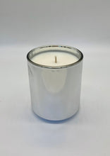 Load image into Gallery viewer, Oriental Poppies Signature Candle