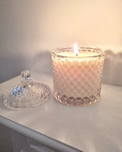 Load image into Gallery viewer, Luxury Clear Glass Geometric Candle
