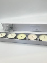 Load image into Gallery viewer, Christmas Tealight Gift Set
